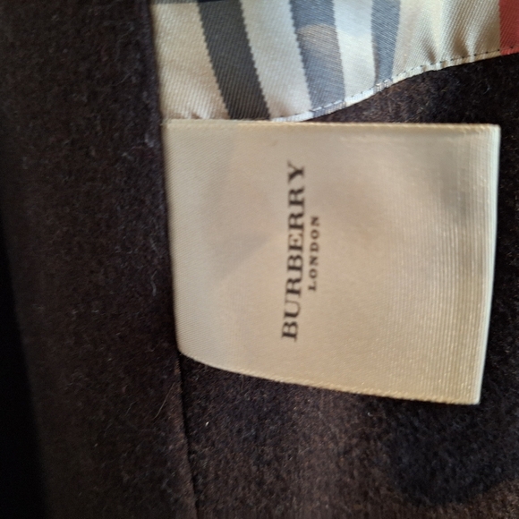 Burberry Denise Trench Coat - Picture 15 of 16